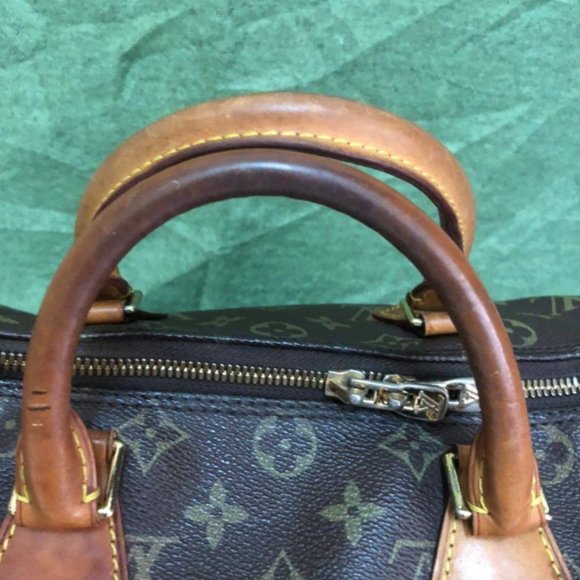 Authentic Louis Vuitton Speedy 30 Monogram Bag - Picture 6 of 8